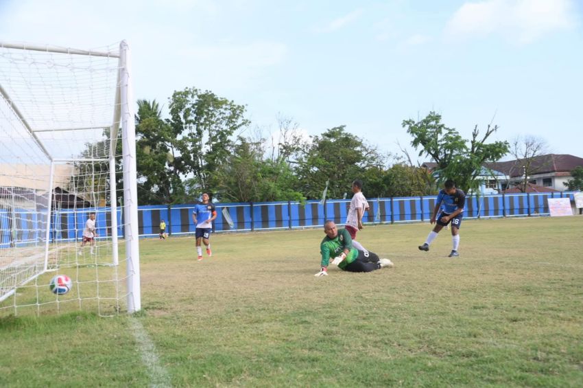 Wali Kota Sibolga Buka Turnamen Sepak Bola Gebyar Kemerdekaan, Pererat Sinergi Forkopimda
