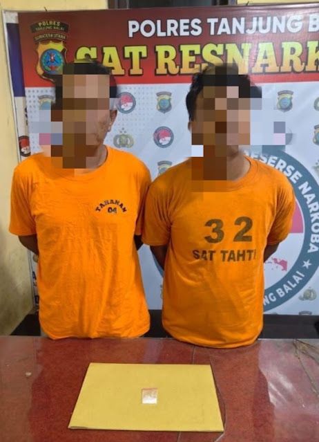 Habis Beli Dari Bandar, 2 Pengedar Sabu Ketengan Dibekuk
