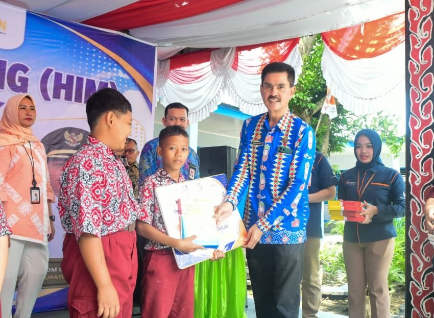 Bravo ! 7.000 Pelajar Deli Serdang Dapat Beasiswa Total Rp4,25 Miliar melalui SIMPel
