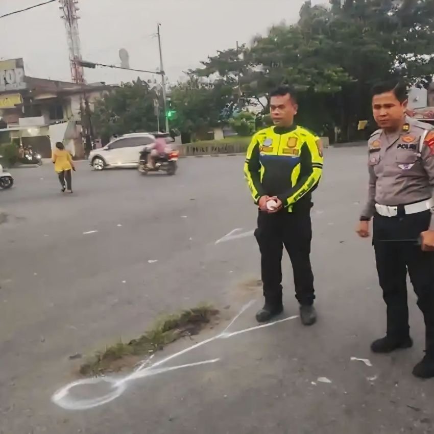 Mobil Hantam Sepeda Motor, Omak-omak Innalillahi