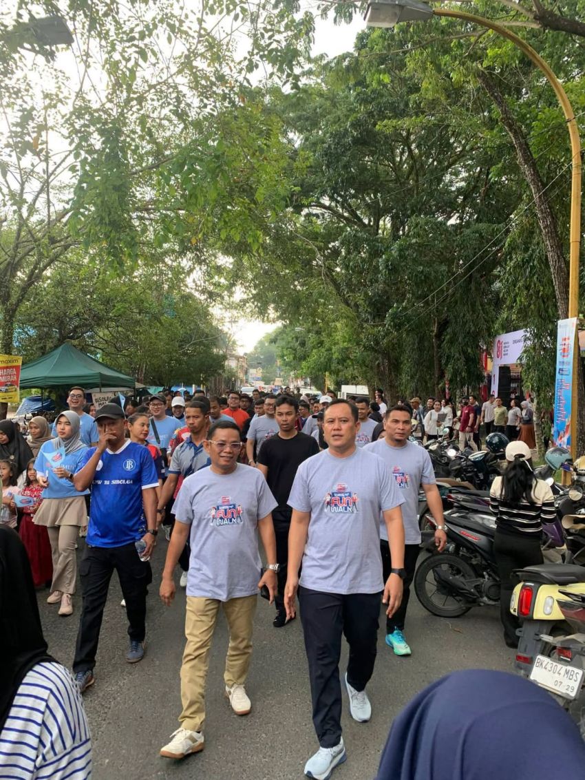 Sekda Kota Sibolga Hadiri Flag Off Fun Walk Pekan QRIS Nasional 2026