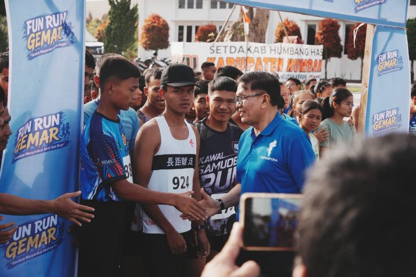 Anggota DPR RI Pdt Sabam Sinaga Inisiasi Fun Run 6K GEMAR di Doloksanggul