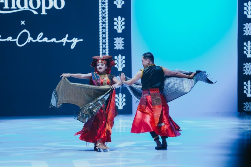Horas! Anak Medan menggema di Indonesian Fashion Week