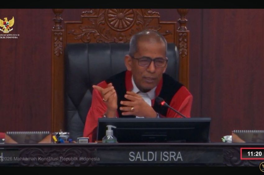 Hakim Konstitusi Saldi Menilai Ganti Rugi Delay tak sesuai Kerugian Penumpang