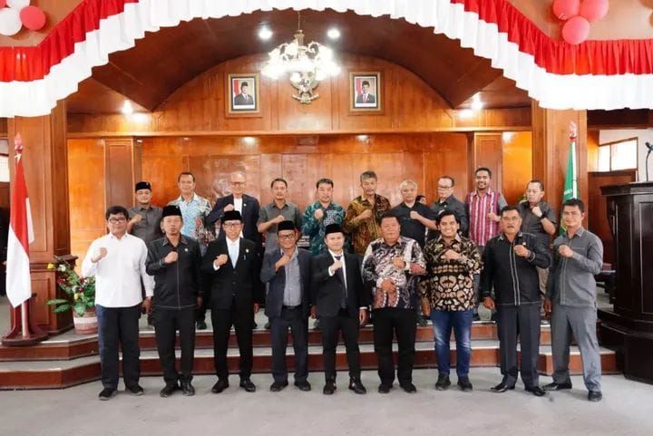 Bupati Tapanuli Utara Hadiri Penandatanganan Nota Kesepakatan Perubahan KUA-PPAS 2026