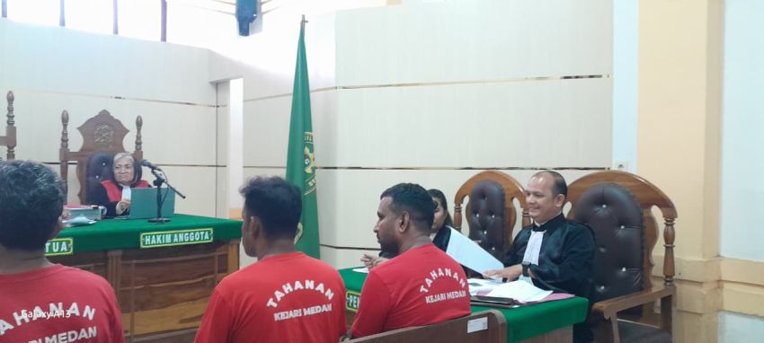 Penasehat Hukum Pertanyakan Saksi Disidang Penyeludupan Orang