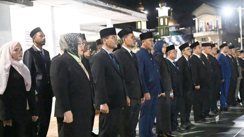 Wali Kota Sibolga dan Wakilnya Ikuti Apel Kehormatan dan Malam Renungan Suci HUT ke-81 RI
