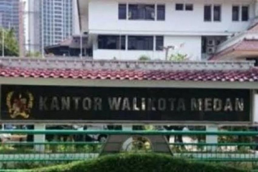Kena Hukuman Disiplin Berat, Camat Medan Timur Dan Lurah Aur Dicopot