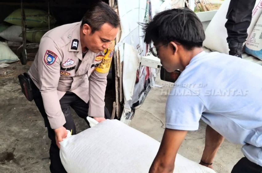 Polsek Siantar Selatan Turun Dampingi Petani Binaan Jual Jagung ke Cabang Bulog
