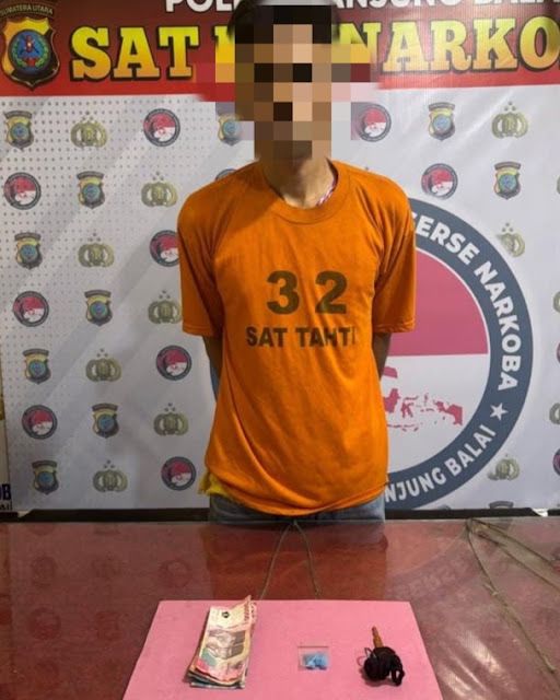 Jual Ineks Kupu-kupu, Eh Yang Beli Polisi, Nyangkutlah Bro