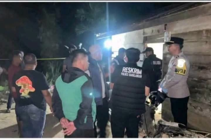 Tragedi Berdarah, Suami Gorok Leher Istri, Pelaku Tewas Diamuk Massa