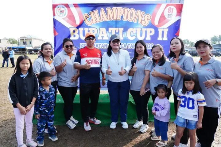 Bupati Taput Menginap di Rumah Warga, Senam Bersama Lansia di Garoga Jae