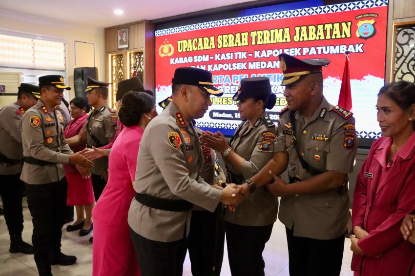 Kapolrestabes Medan Pimpin Sertijab dan Pisah Sambut PJU, Tekankan Profesionalisme dan Soliditas