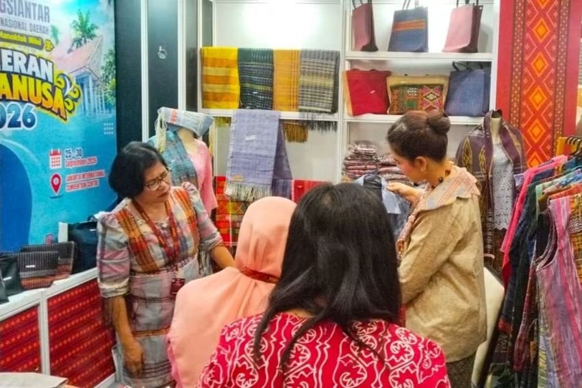 Ketua Dekranasda Ny Liswati Hadiri Kriyanusa Bersama Ny Selvi Gibran Rakabuming Raka
