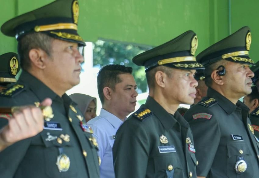 Wesly Silalahi Diwakili Staf Ahli Hamdani Hadiri Penutupan Dikmata TNI AD Gelombang II TA 2026