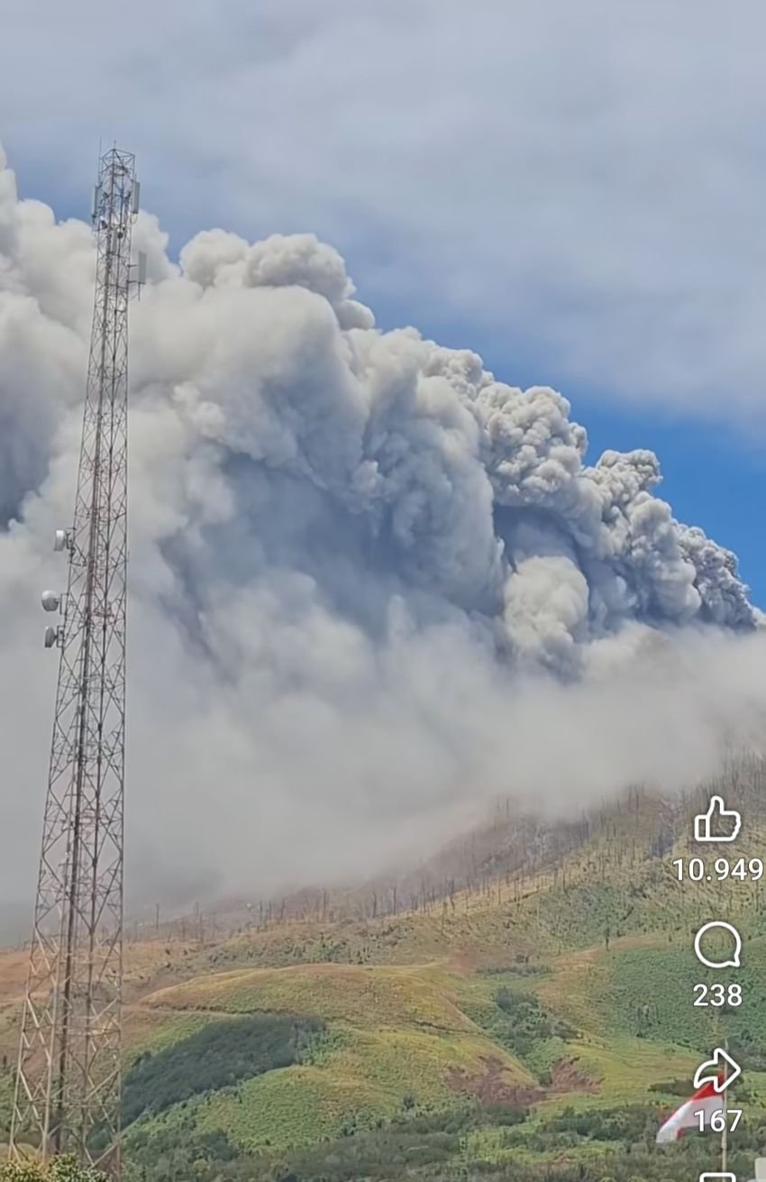 Gunung Sinabung Kembali Semburkan Abu Vulkanik, Waspadai Potensi Lahar