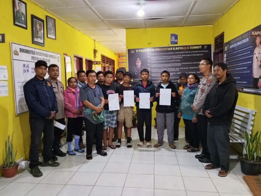 Belasan Remaja dan Tiga Bilah Kelewang Diamankan Polres Simalungun