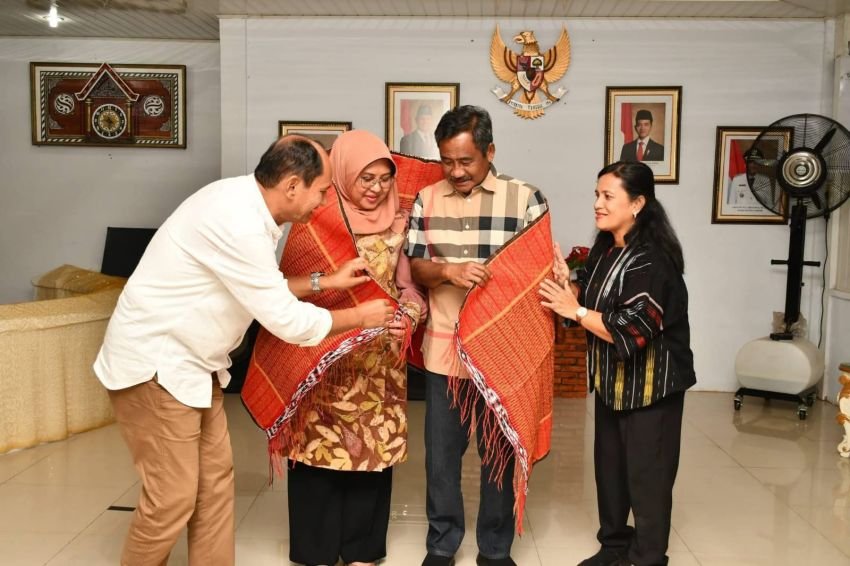 Pemkab Samosir Sambut Hangat Kunjungan Wali Kota Binjai, Pererat Silaturahmi dan Persaudaraan