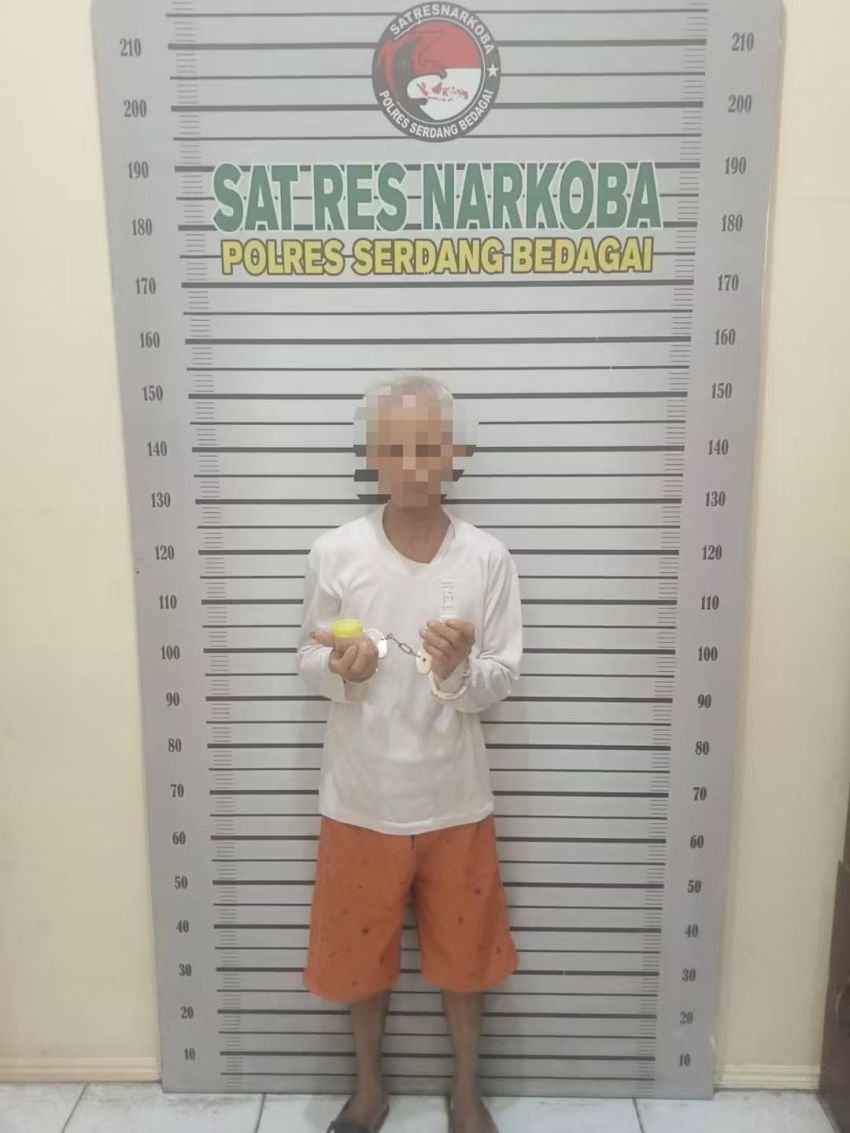 Duh... Sembunyikan Sabu di Bawah Bunga, Lansia di Pegajahan Diringkus Polres Sergai