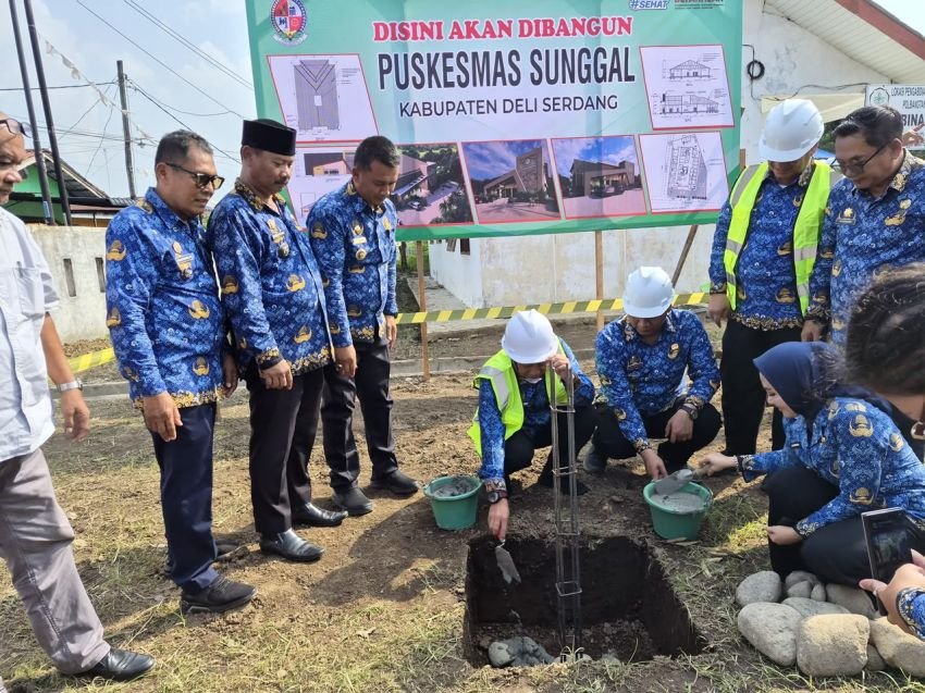 Sekda Deli Serdang Letakkan Batu Pertama Empat Proyek Infrastruktur di Sunggal