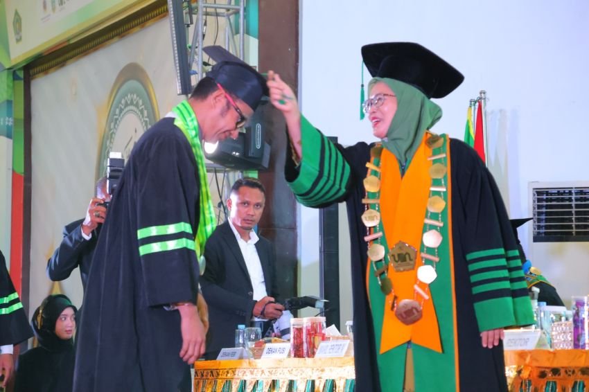 UINSU Wisuda 2.038 Lulusan, Rektor Tekankan Alumni Berdampak dan Berkontribusi