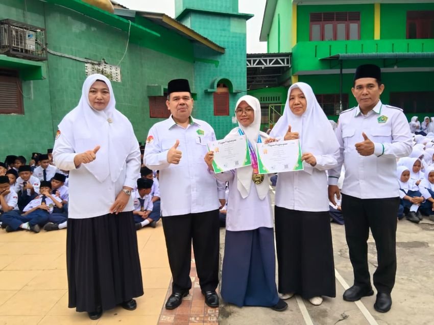 Siswi MTsN 3 Medan Juara, Anggi Anggraini Raih Dua Emas di FPAN Tingkat Nasional