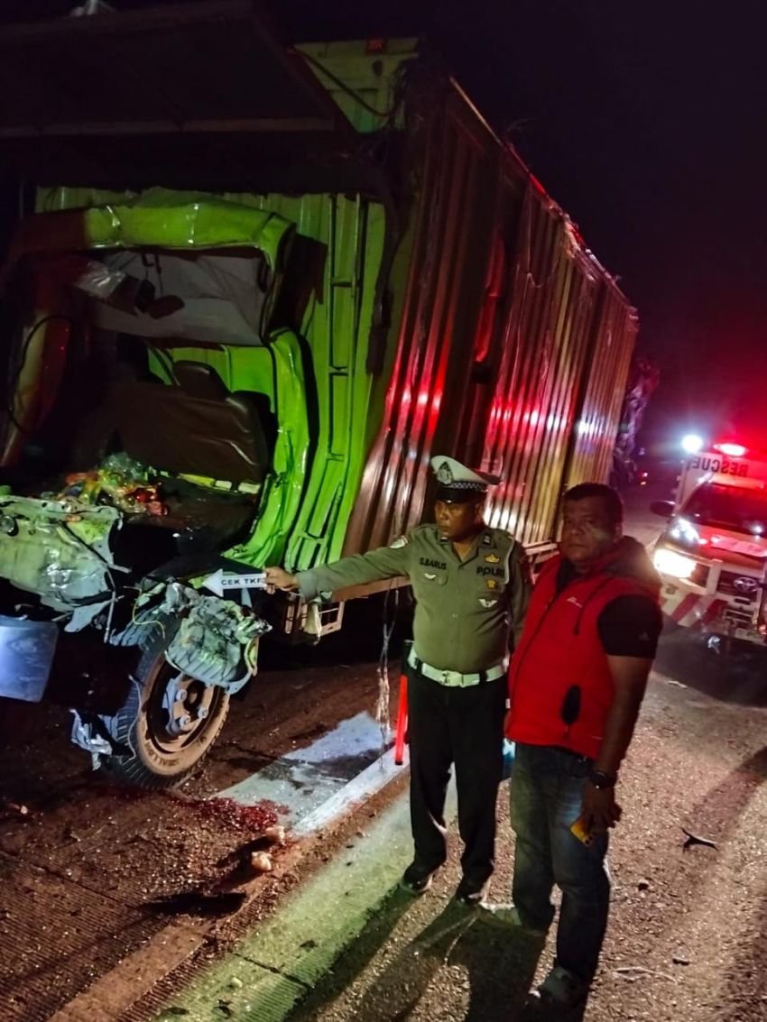 Kecelakaan Maut di Tol Medan-Tebingtinggi, Truk Box Tabrak Tronton, 3 Orang Tewas
