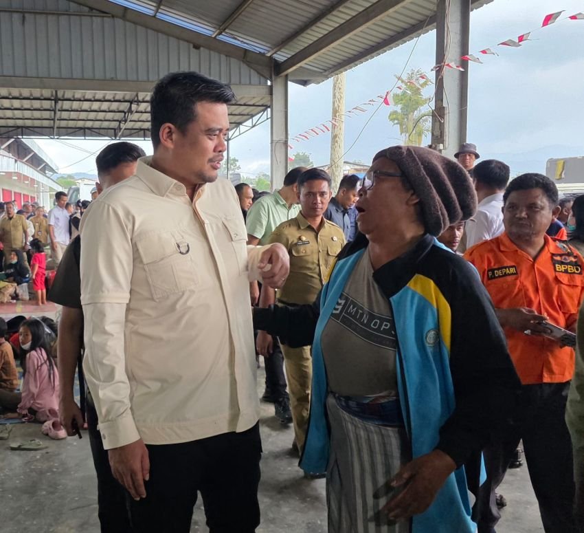 Bobby Nasution Pastikan Kesehatan, Air Bersih Serta Makanan Pengungsi Gunung Sinabung Aman