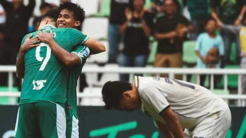 PSMS Medan Bantai Persiku Kudus 6-0, Javier Siverio Hattrick
