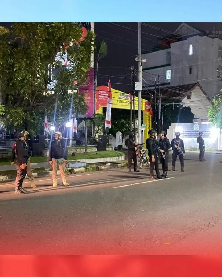 Brimob Polda Sumut dan Polrestabes Medan Sisir Sejumlah Ruas Jalan Antisipasi Gangguan Kamtibmas
