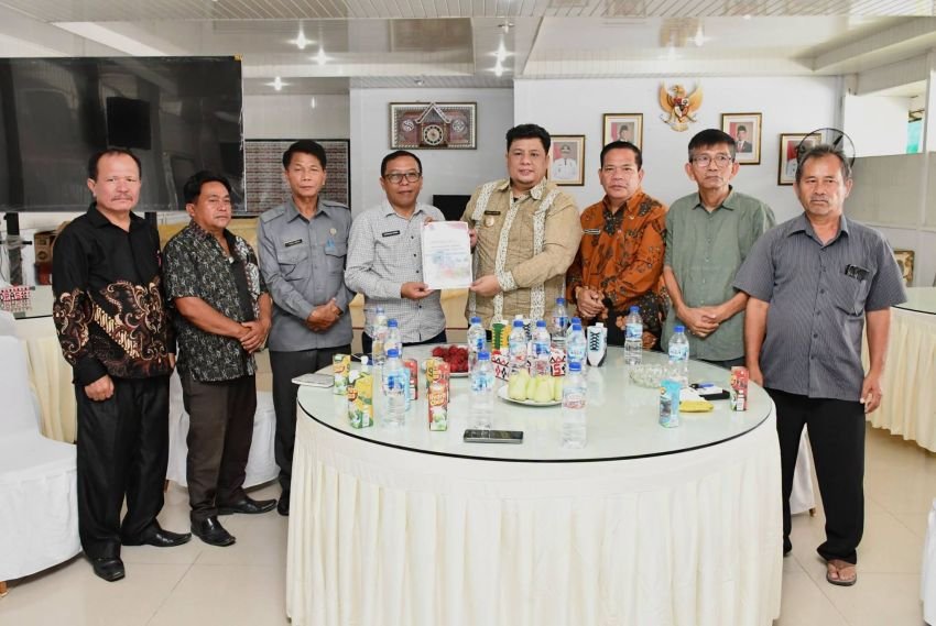 Pelantikan Pengurus Toga Sinaga Cabang Samosir Didukung Bupati Vandiko
