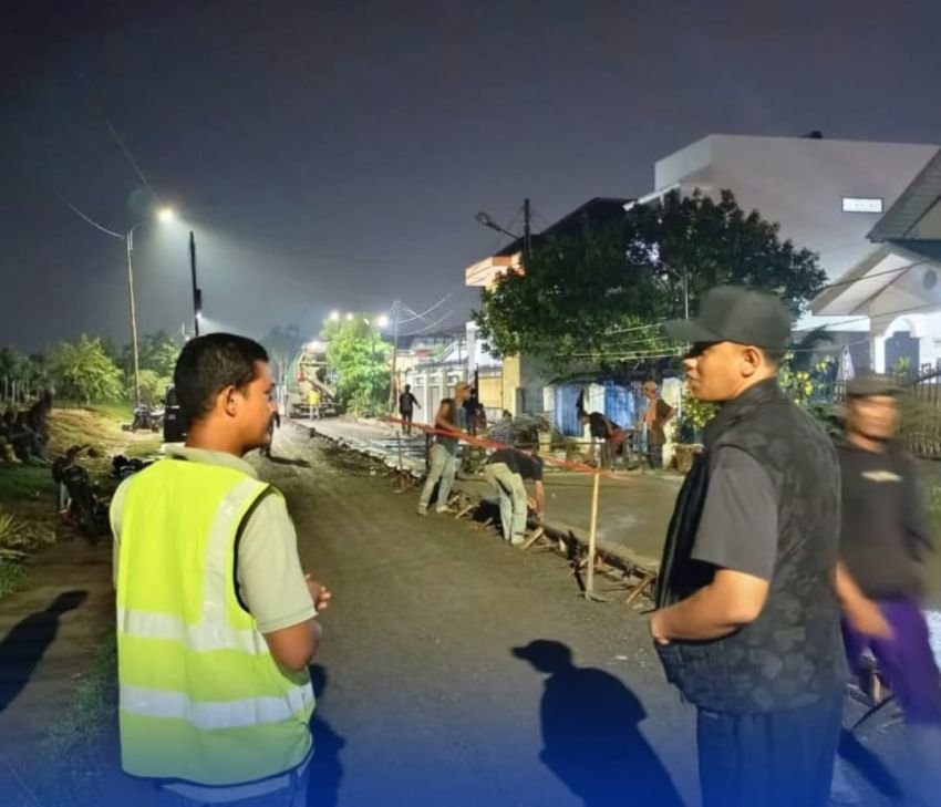 Kadis SDABMBK Kota Medan Khairul Azmi Tinjau Pengerjaan di Jalan Tangguk Raya, Medan Labuhan
