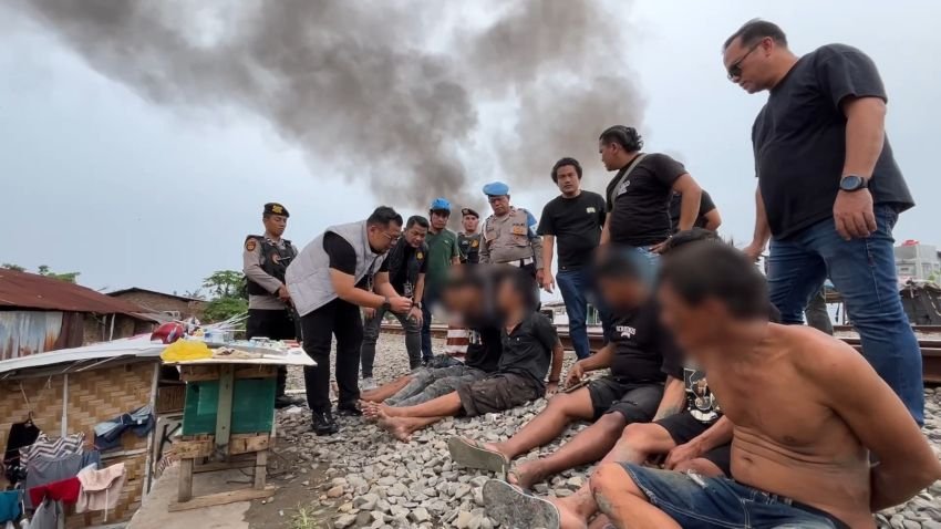 Satresnarkoba Polrestabes Medan Gerebek Sarang Narkoba Rel Tembung 6 Pelaku Diringkus, 3 Diantaranya Residivis