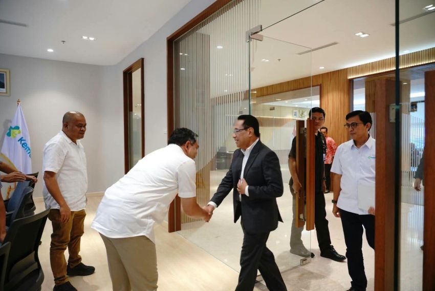 Bupati Pakpak Bharat Temui Wakil menteri Kesehatan RI