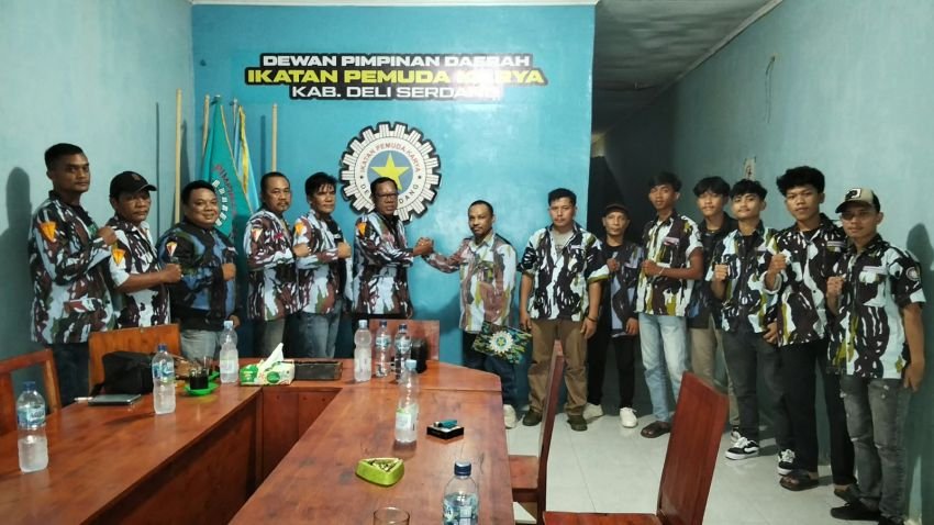 Terima Surat Mandat, Ketua Iwan Tarigan: Harimau Tidur Kecamatan Sibiru - biru Bangun Kembali