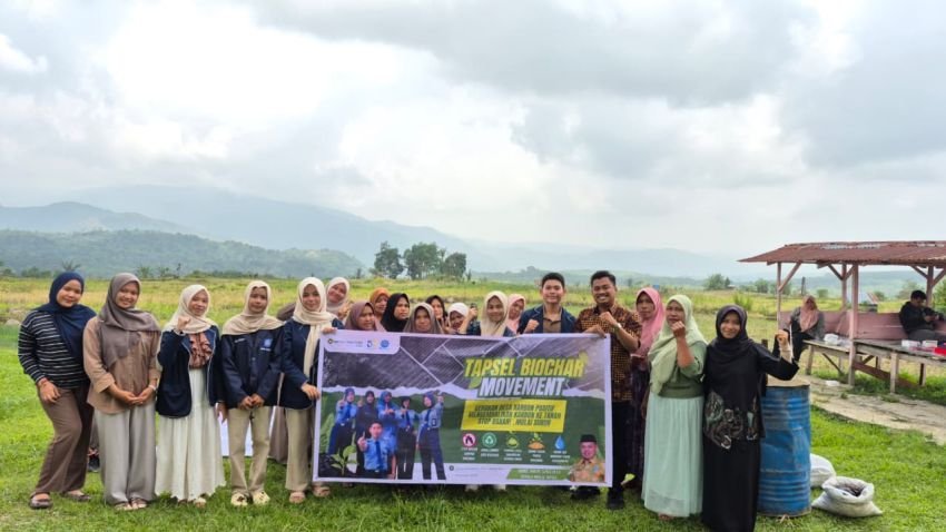 Olah Limbah Pertanian Jadi Biochar, Tim Riset MAN IC Tapsel Raih Juara 2